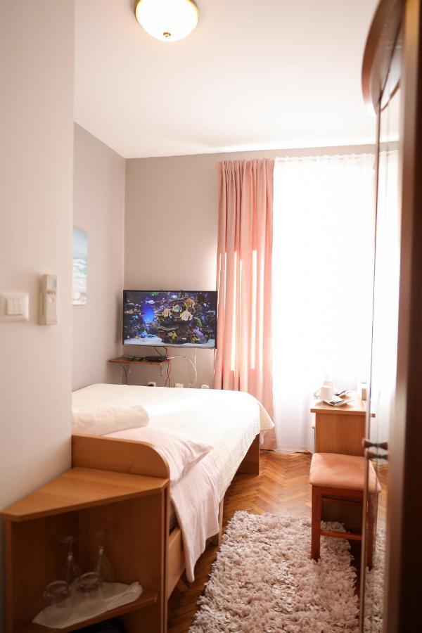 Rooms Goga Zára Kültér fotó
