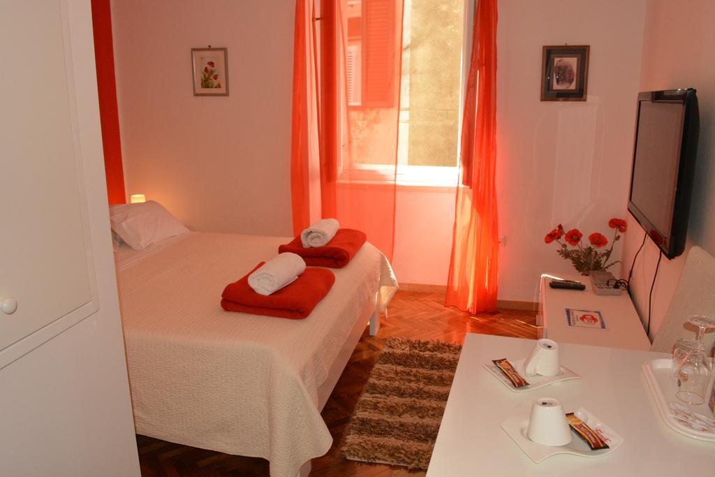 Rooms Goga Zára Kültér fotó