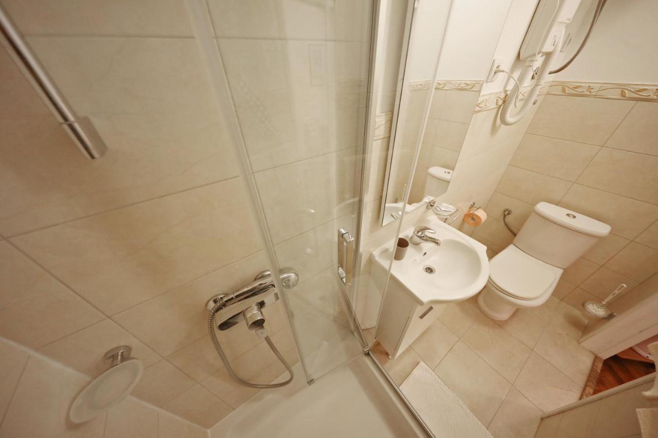 Rooms Goga Zára Kültér fotó