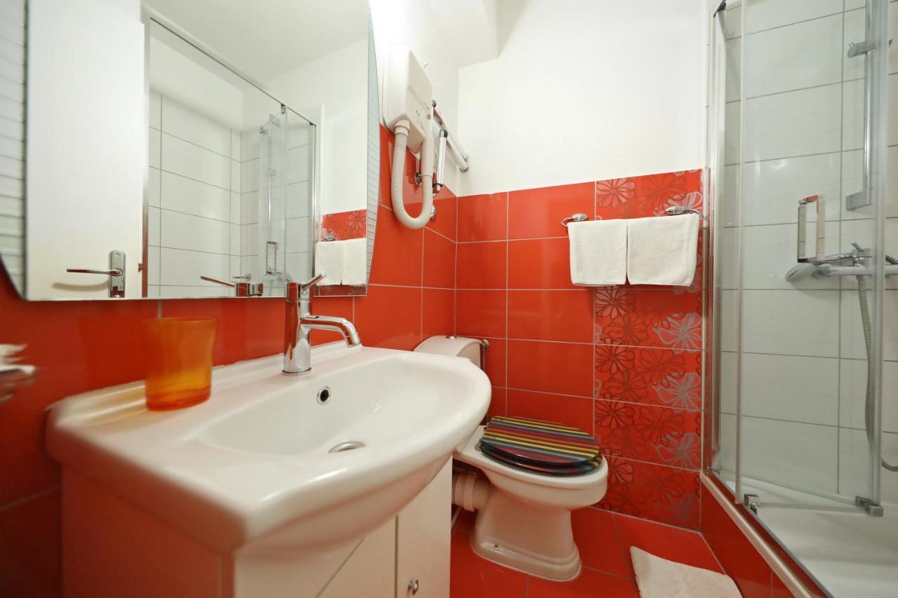 Rooms Goga Zára Kültér fotó